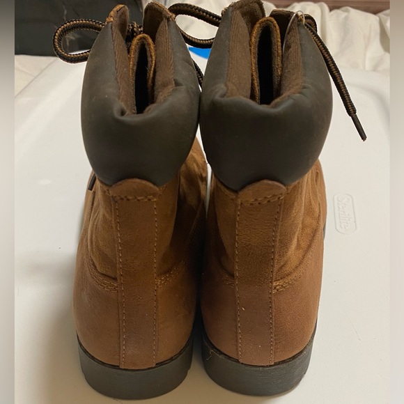 NIB Brash Lightweight Brown Lace Up Ankle Boots Size 10 - Picture 4 of 10